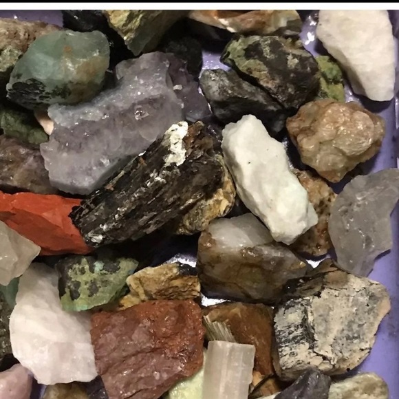 3 Pound Rough Gemstone Lot Bulk Healing Crystals - Picture 3 of 6